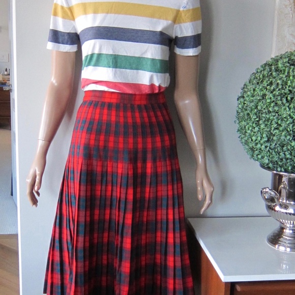 Vintage Aljean 60s red and green tartan pleated wool midi skirt made in Canada - Picture 11 of 16